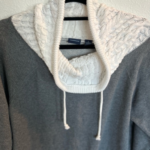 Westbound Women’s Gray & White Pull Over Sweat Shirt w Cowl Neck
Size L - Picture 3 of 6